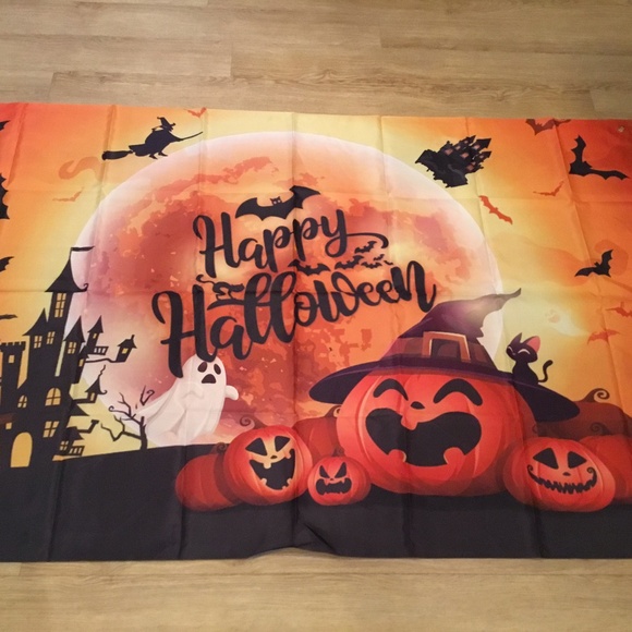 Halloween Table Party Supplies And Fabric Tapestry Photo Backdrop - Picture 3 of 4